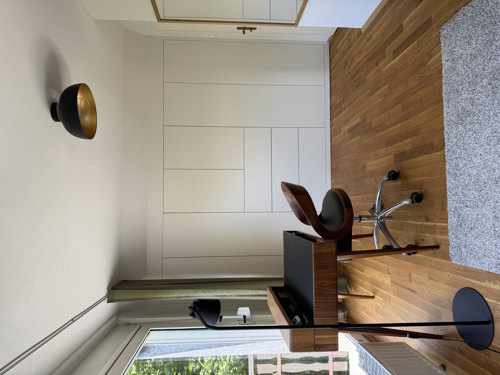 Einbauschrank mit passgenauer Frontgestaltung